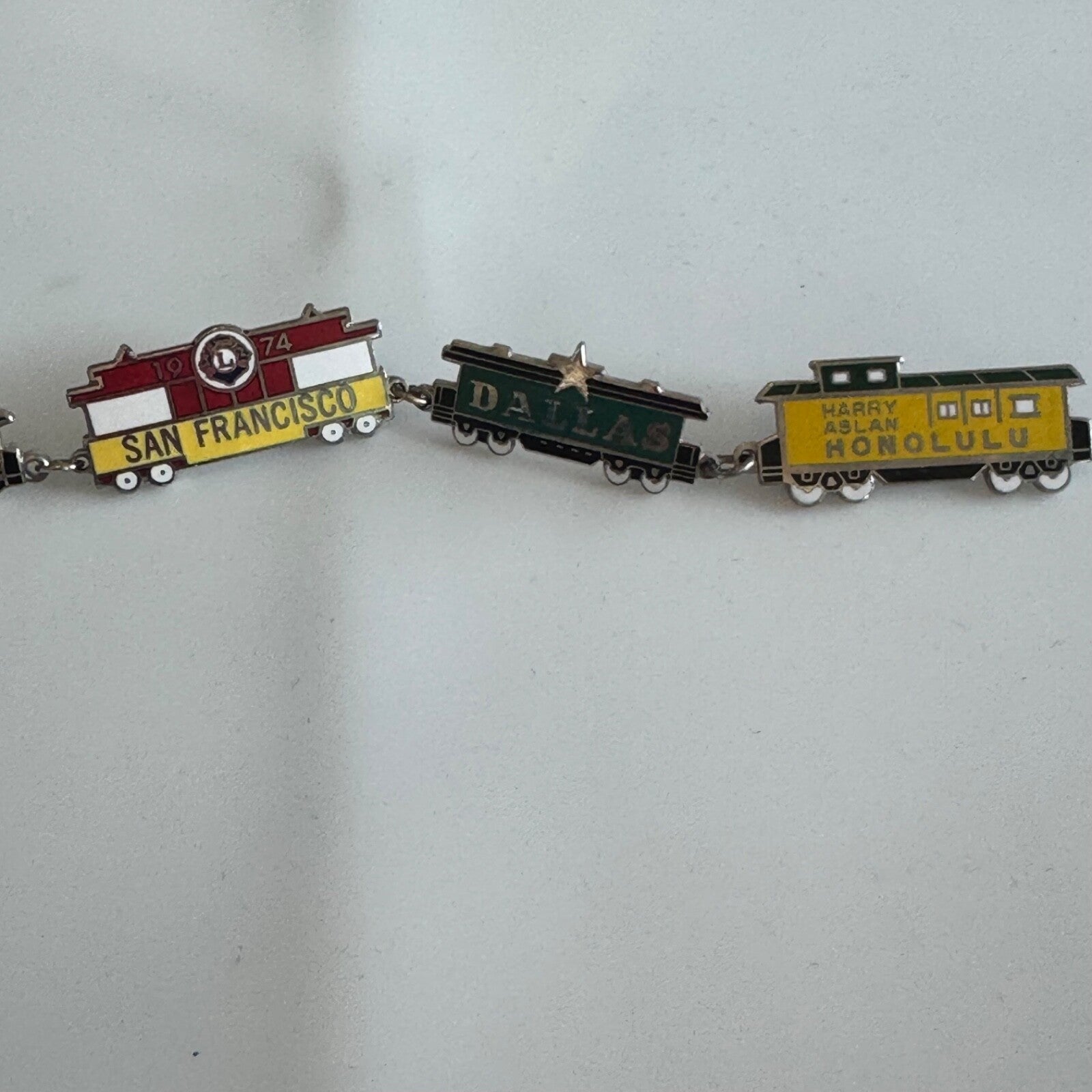 1974 LIONS CLUB GROUP OF 6 TRAIN PINS Nevada Mexico City Miami Honolulu