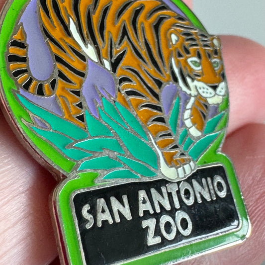 Vintage San Antonio Zoo Tiger Lapel Pin Souvenir Tourist