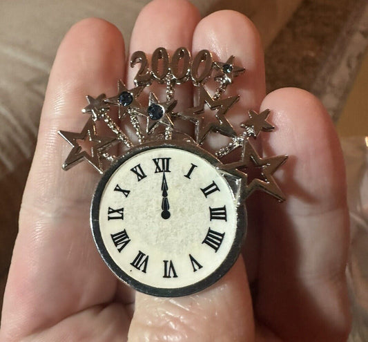 Y2K 2000 Rhinestone Pin Brooch Avon Millenium Clock Shooting star lapel pin