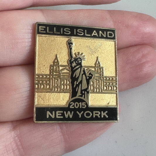 2015 Ellis Island New York Statue of Liberty Lapel Pin