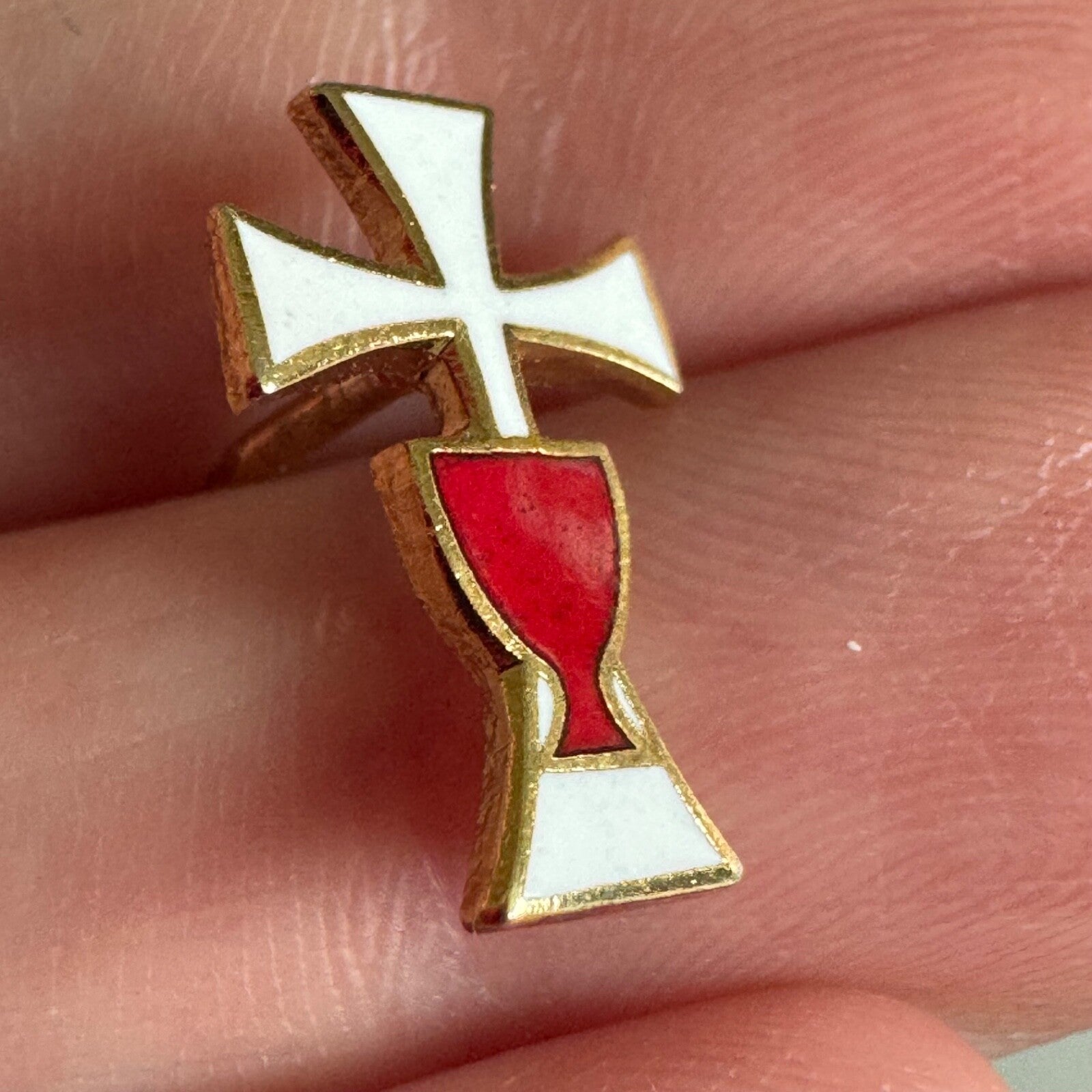 Vtg First Holy Communion Chalice and Cross Pin – White & Red Enamel Faith Emblem