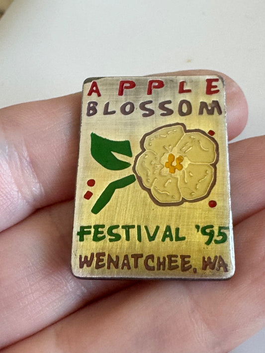 Vintage 1995 Wenatchee Apple Blossom Festival Pin Washington 