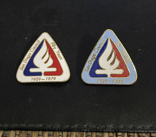 2 Vintage CAMP FIRE GIRLS San Diego Council 50 and 60 Years Pins