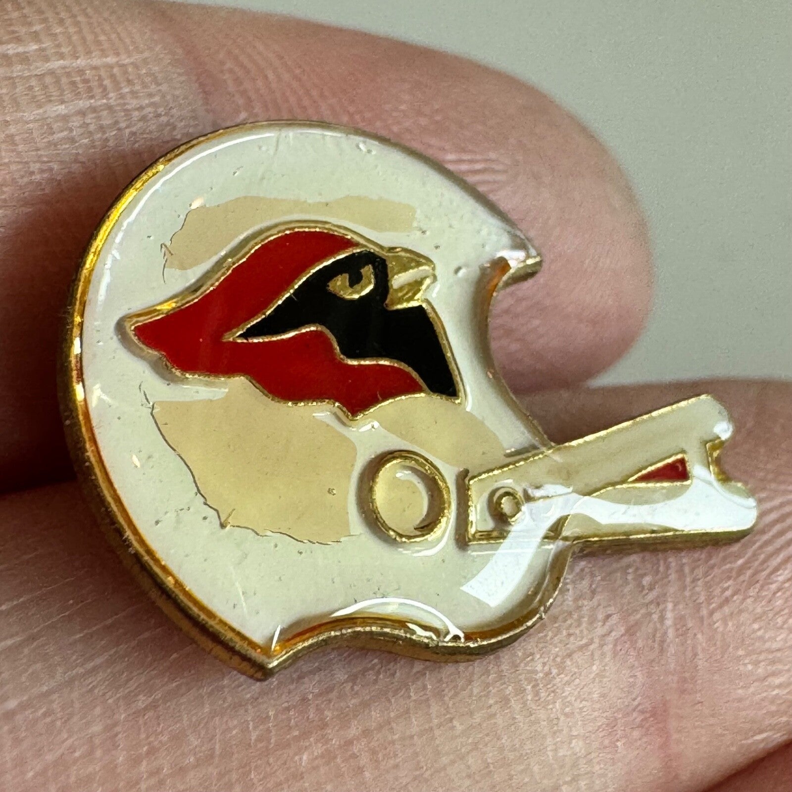 Arizona Cardinals Football Helmet Pin – NFL Fan Collectible