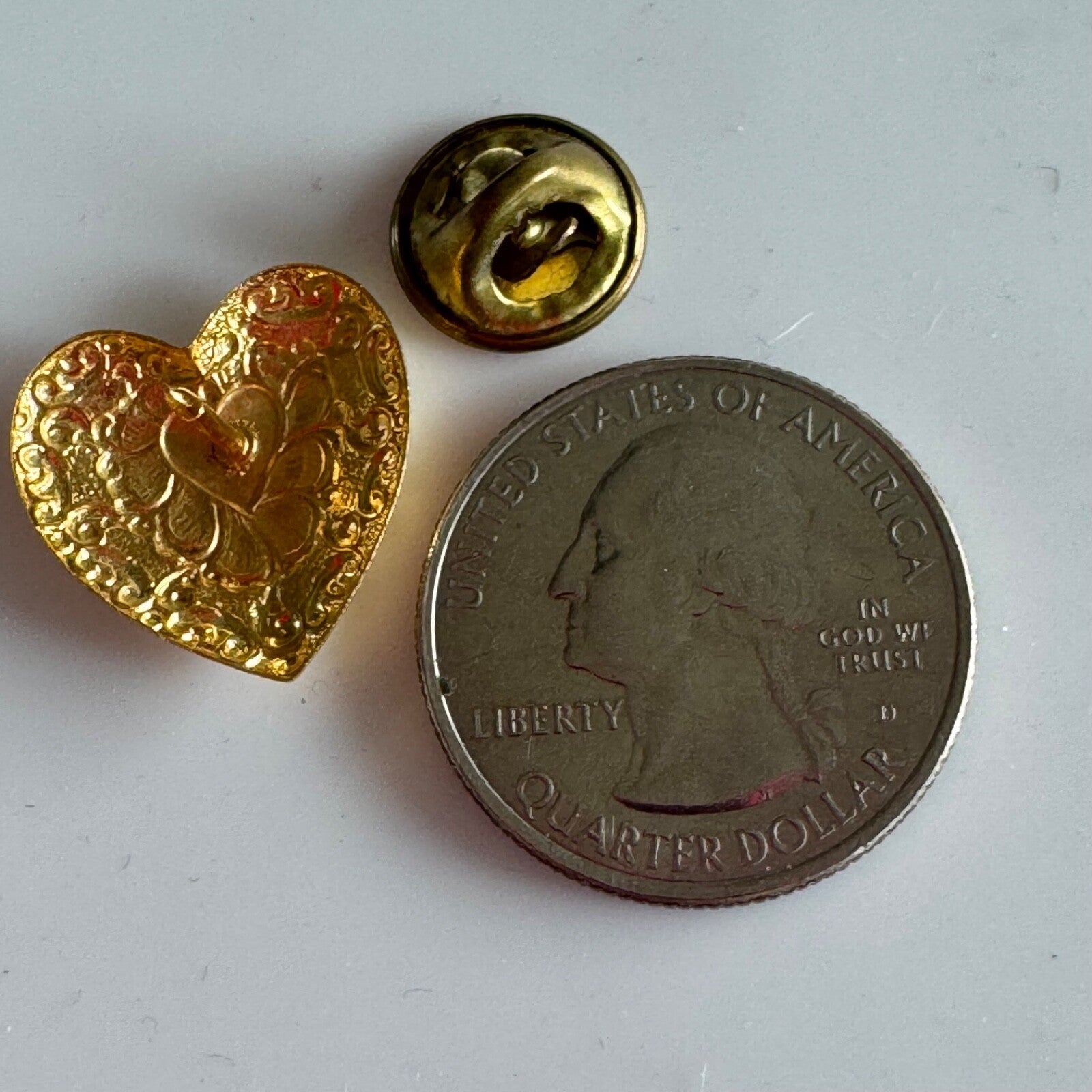 Vintage Gold Embossed Heart Brooch – Ornate Double Heart Design