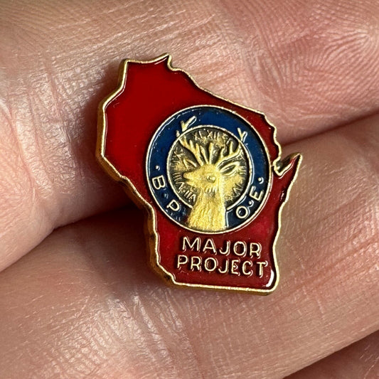 Wisconsin Elks Lodge Pin – B.P.O.E. Major Project State Shape Badge