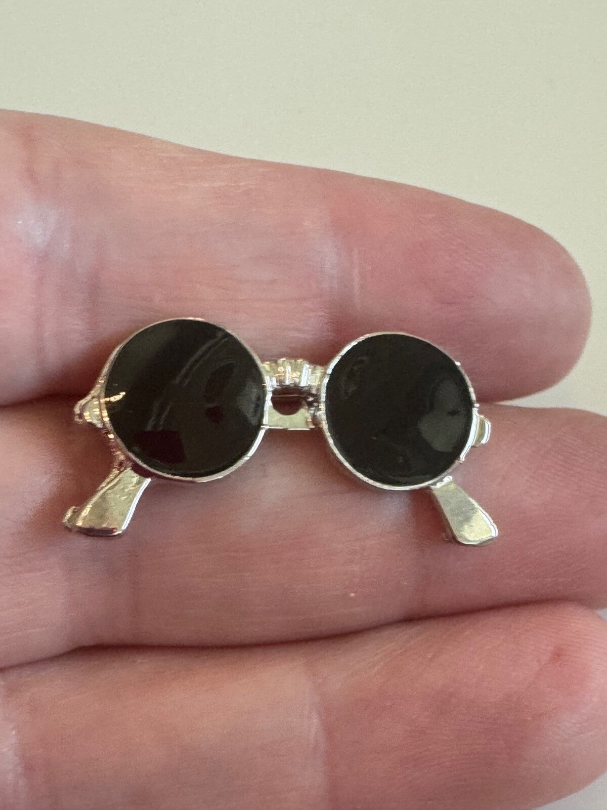 Silver Tone Sunglasses Pin Brooch Like Almost Famous John Lennon