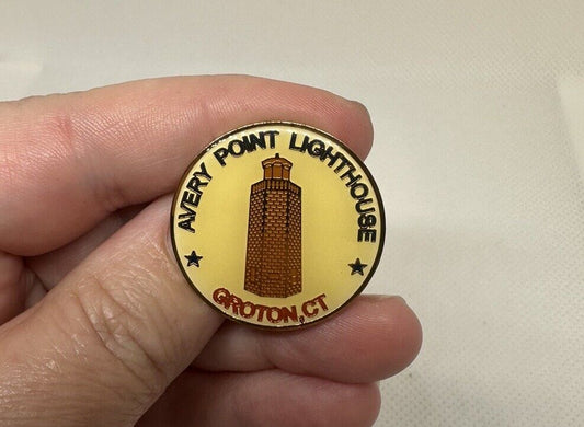 Avery Point Lighthouse Groton, CT Lapel Pin Travel Souvenir Rare!