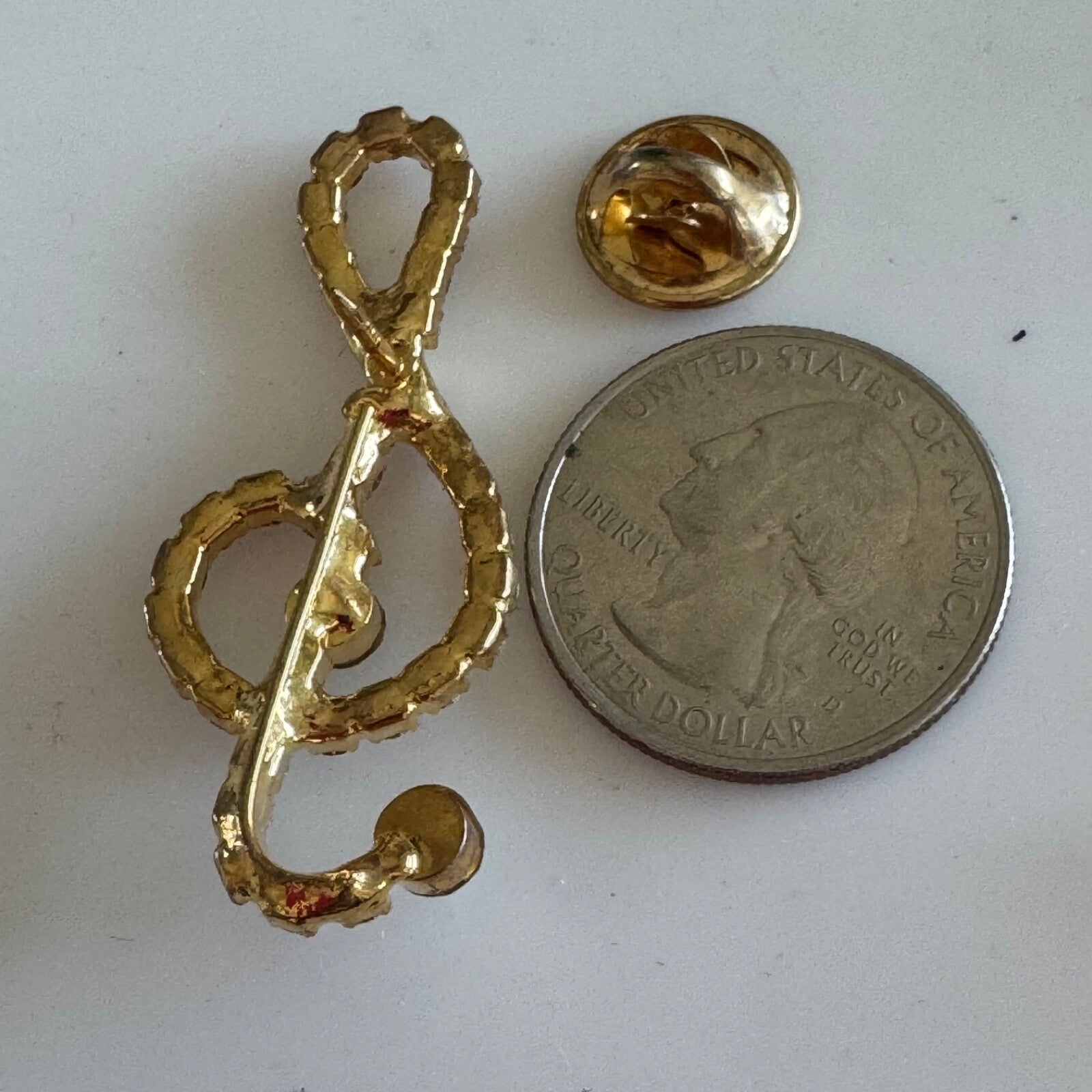 Vintage Rhinestone Treble Clef Brooch Pin Gold Tone