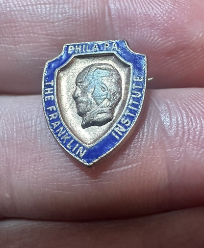 ANTIQUE THE FRANKLIN INSTITUTE SHIELD PIN BUTTON PINBACK PHILADELPHIA PA
