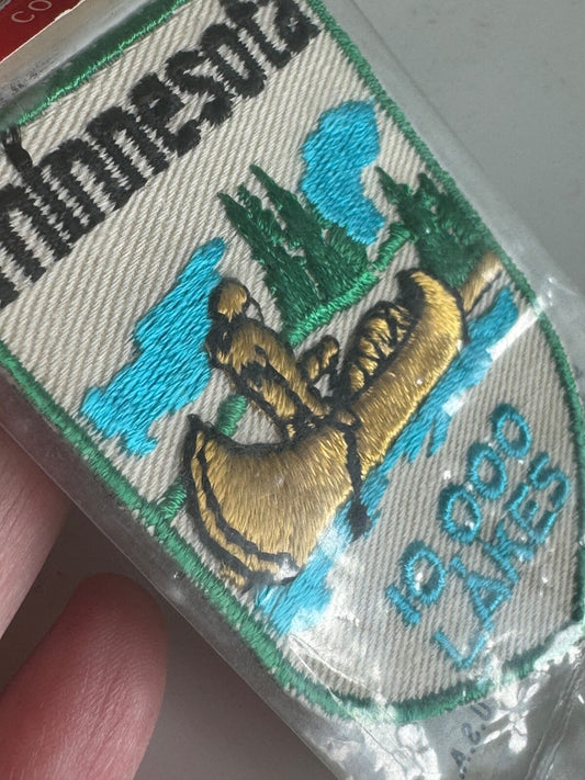 VINTAGE VOYAGER MINNESOTA LAND OF 10,000 LAKES PATCH NIP