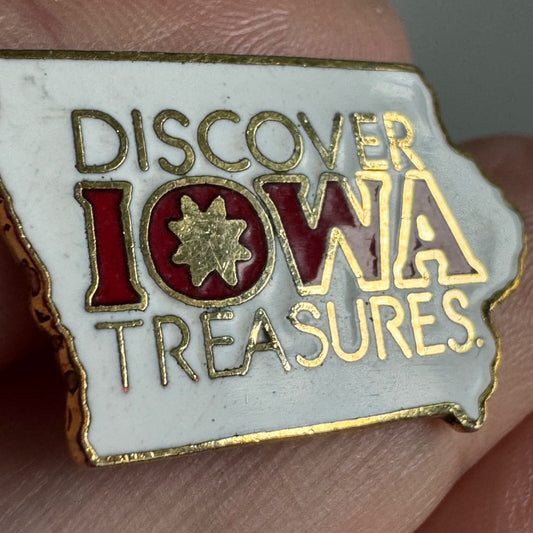 Discover Iowa Treasures Enamel Souvenir Tourist Lapel Pin IA