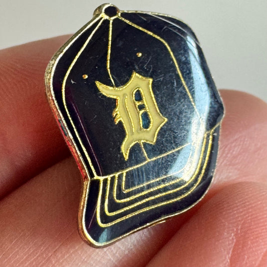 Vintage Detroit Tigers Old-English Navy Baseball Cap Enamel Lapel Pin MLB
