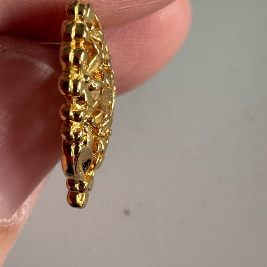 Vintage Floral Filigree Heart Pin Brooch – Gold Tone Romantic Pin