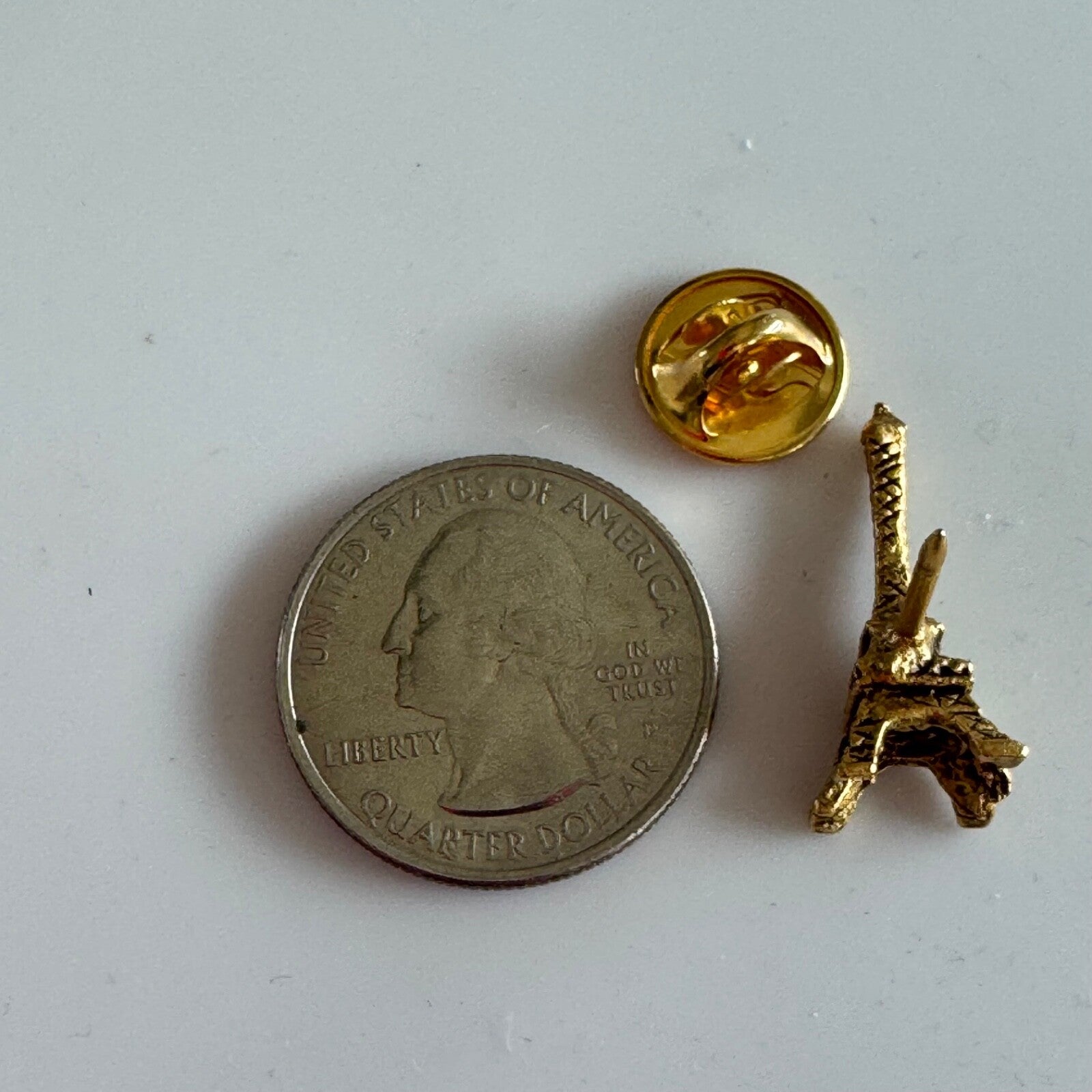 Vintage Eiffel Tower Lapel Pin Pin Tie Tack  – Paris Souvenir Badge Gold Tone