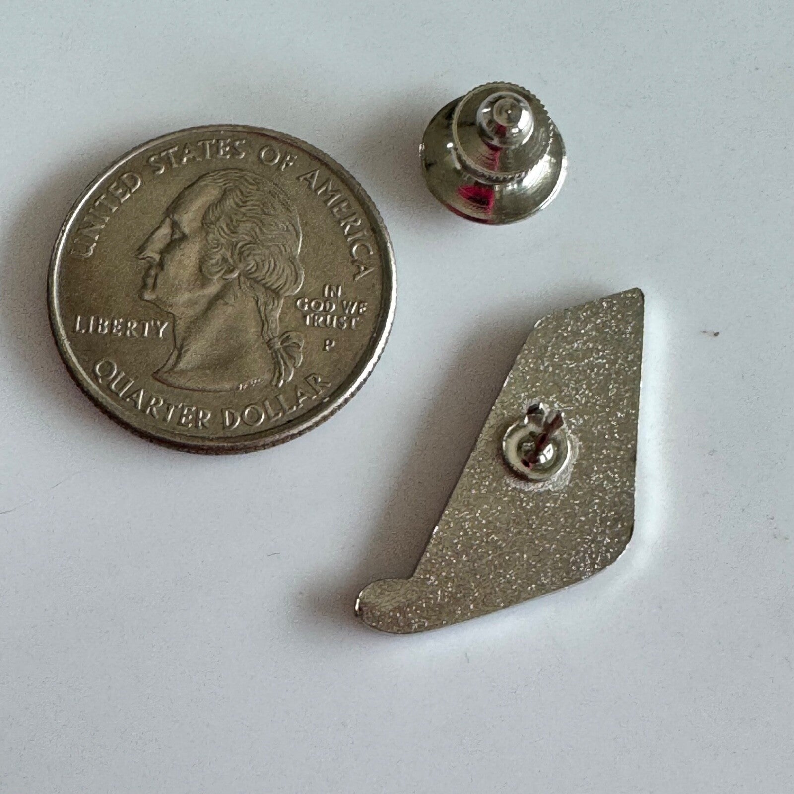 Bombardier Learjet Tail Fin Lapel Pin Tailfin Aviation Manufacturer