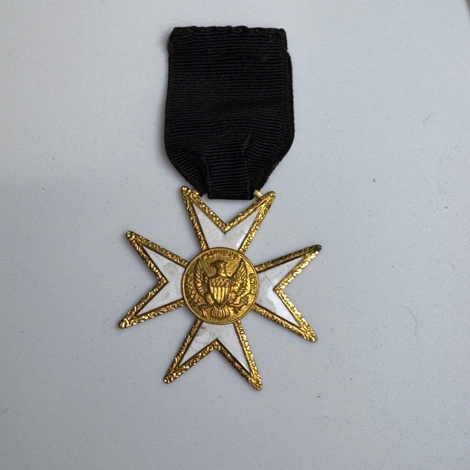 RARE Antique E Pluribus Unum Medal Pin Masonic Templar 
