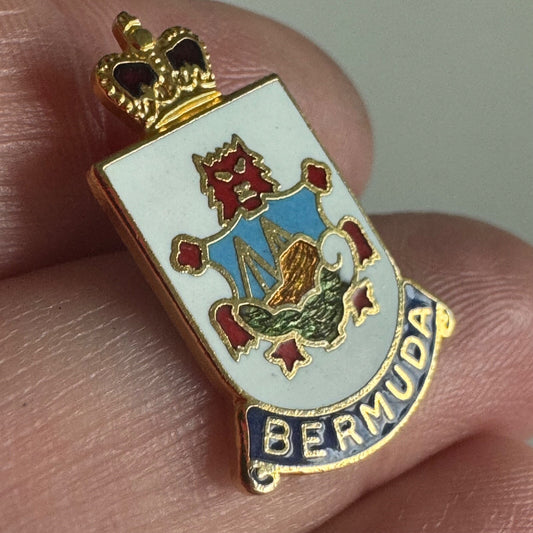 Vintage Bermuda Coat of Arms Souvenir Tourist Lapel Pin