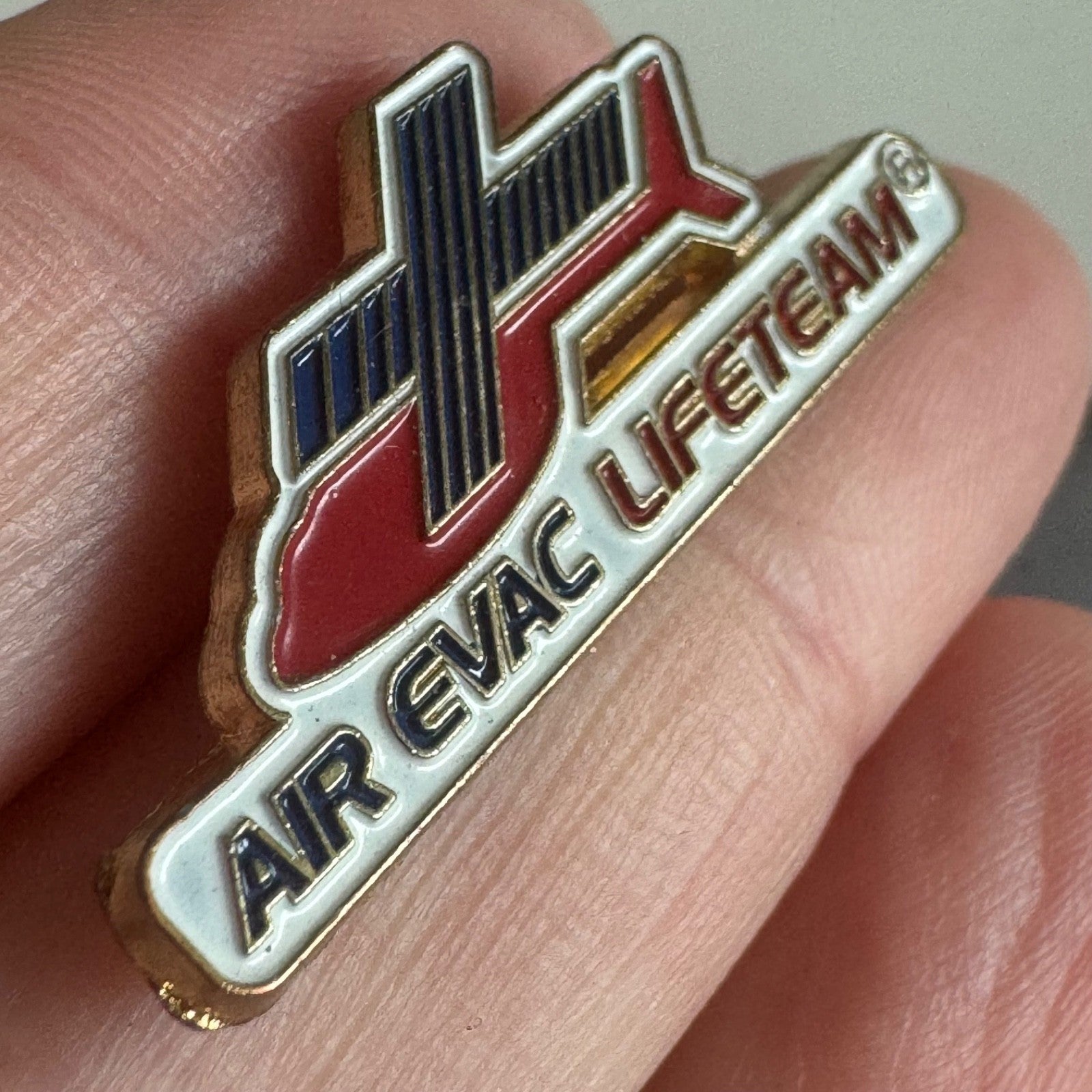 Vtg Air Evac Lifeteam Enamel Lapel Pin Emergency Helicopter Medical Rescue