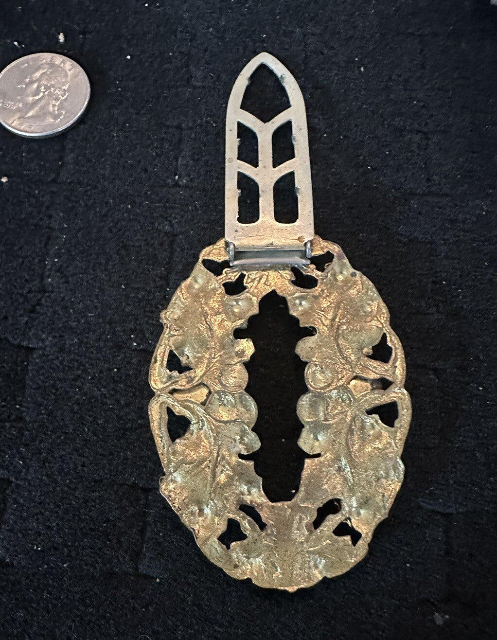 Antique Art Nouveau Ivy Leaf Brass Fur Clip Dress Clip Brooch Black Glass