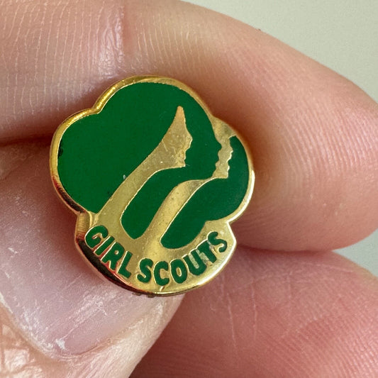 1980 Girl Scouts USA Metal Gold Tone Pinback Pin Small Tie Tack