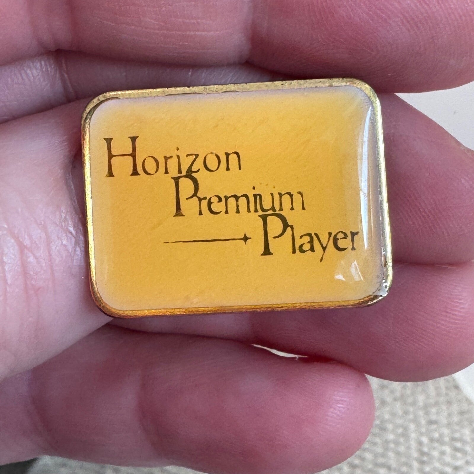 Vintage Horizon Premium Player Lapel Pin 