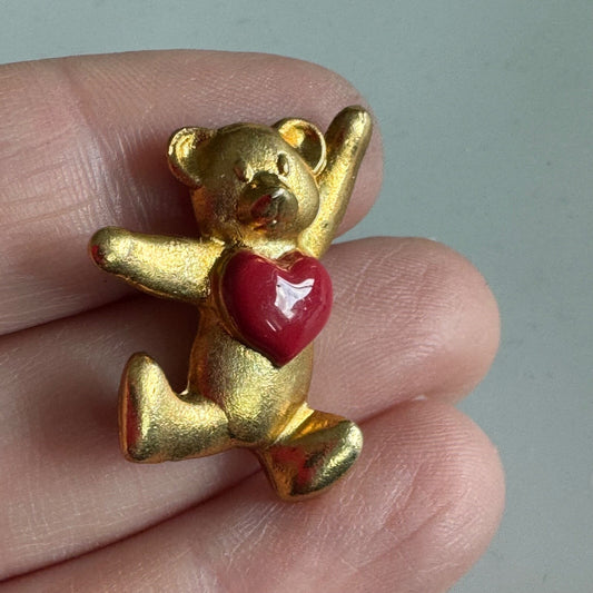 Vintage Teddy Bear Brooch with Red Heart – Gold Tone Valentine’s Day Jewelry