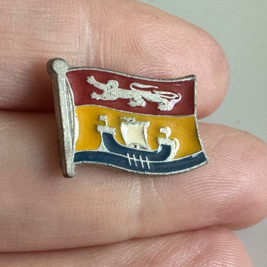 Vtg New Brunswick Canada Flag Enamel Lapel Pin Ship and Lion Design