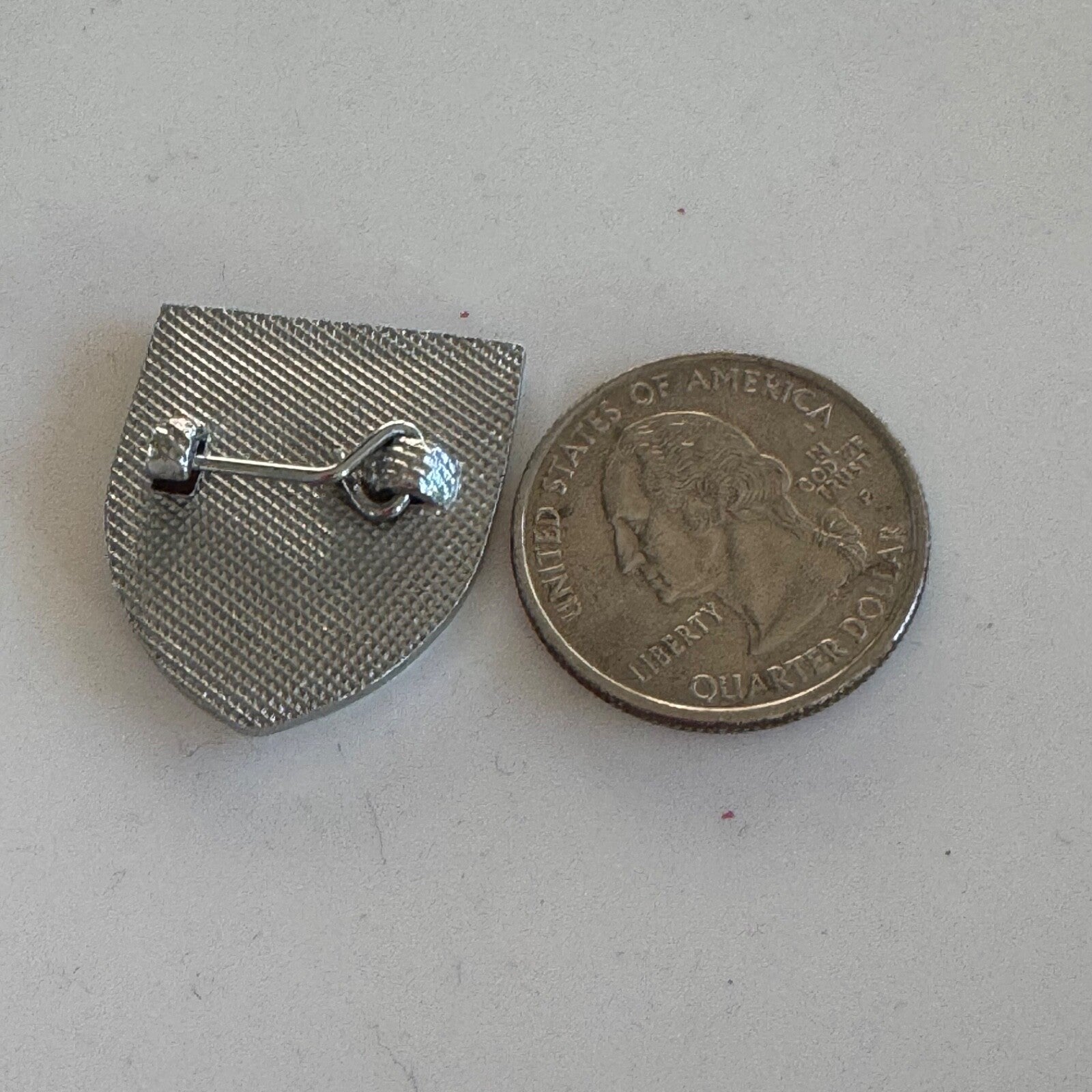 Vintage England Flag Union Jack Shield Crest Lapel Pin