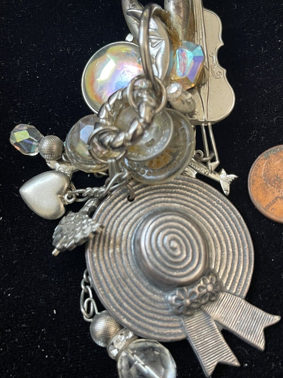 2 Vintage Lisa Carlson Brooches Pins AB Rhinestones Pearls As Is