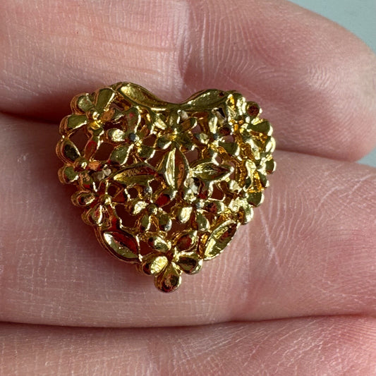 Vintage Floral Filigree Heart Pin Brooch – Gold Tone Romantic Pin