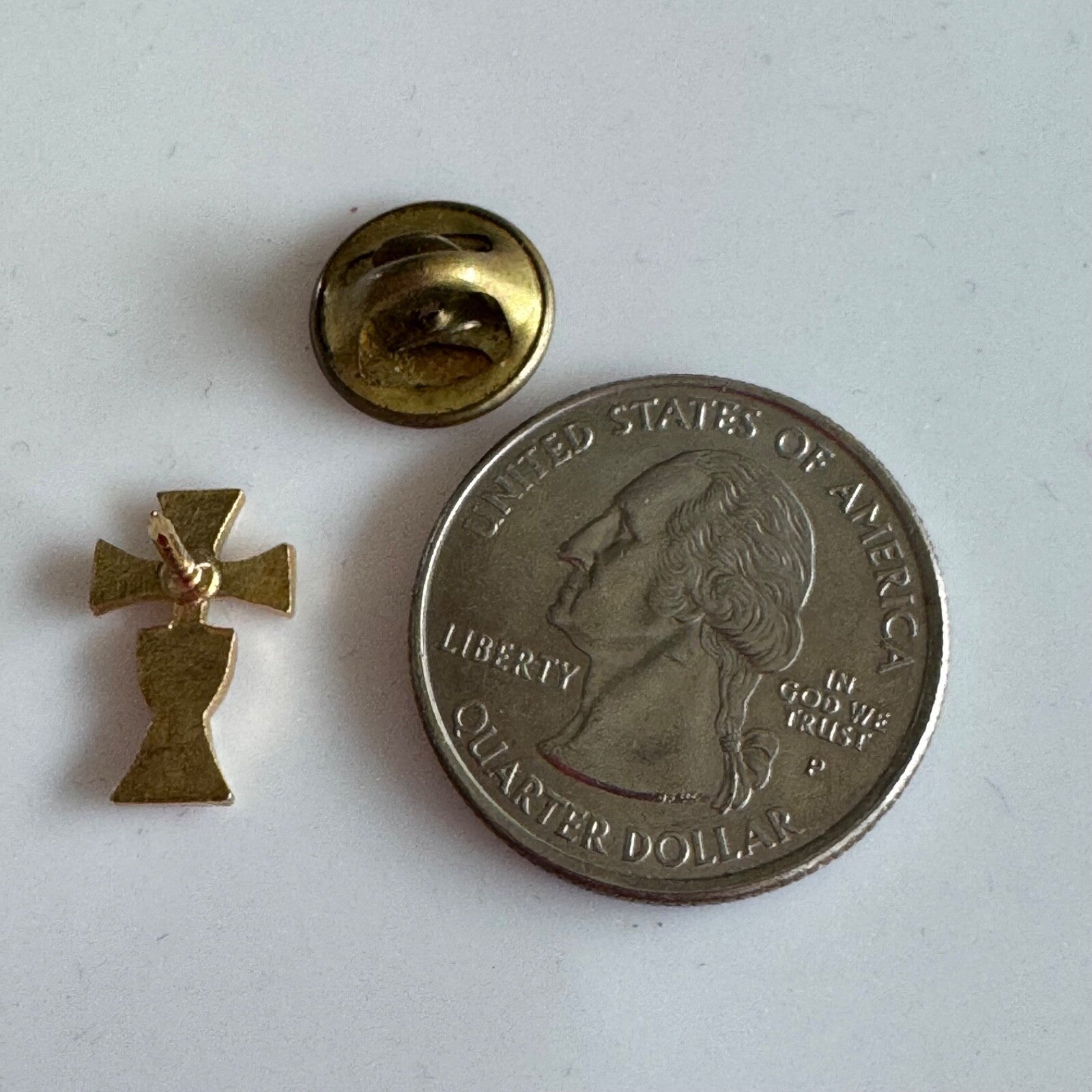 Vtg First Holy Communion Chalice and Cross Pin – White & Red Enamel Faith Emblem