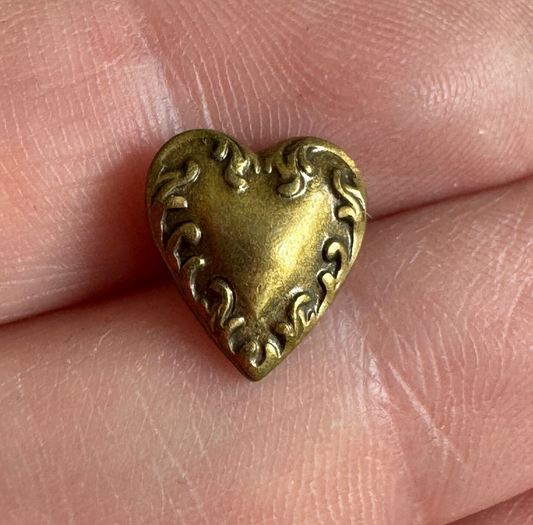 Tiny Antique Style Bronze Heart Pin – Ornate Romantic Brooch