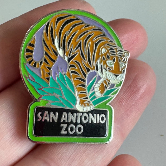 Vintage San Antonio Zoo Tiger Lapel Pin Souvenir Tourist