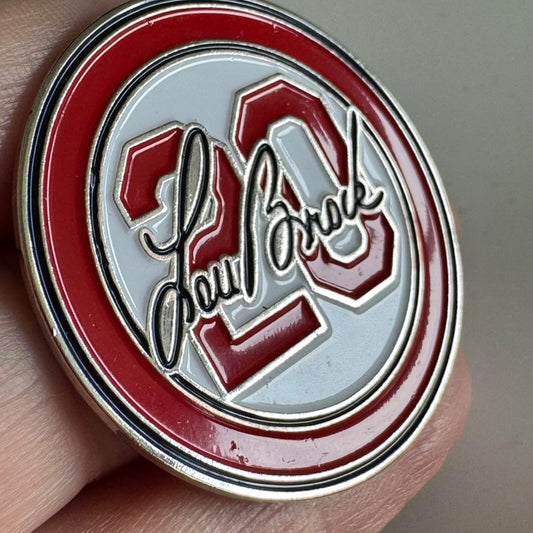 Vintage Lou Brock #20 Jersey Tribute Pin – Red & White Circle MLB Badge