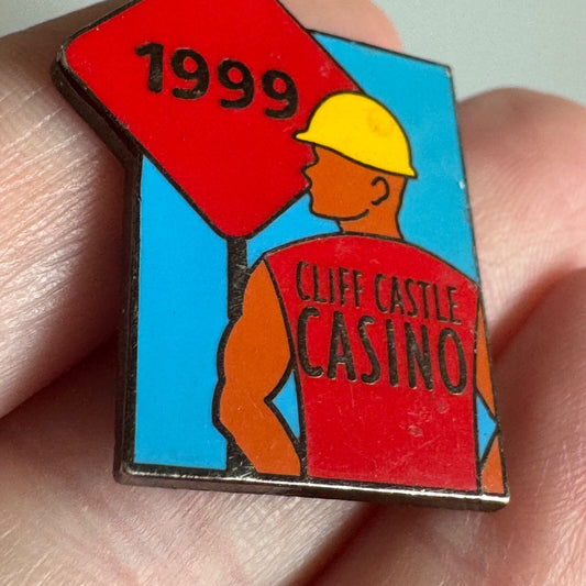 1999 Cliff Castle Casino Arizona Construction Worker Enamel Pin Hard Hat Theme