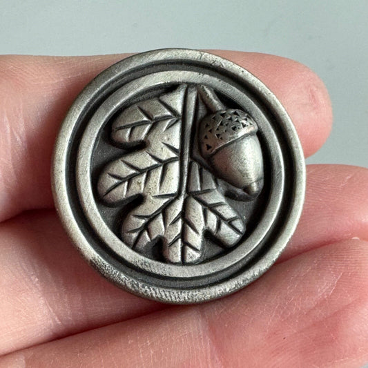 Pewter Oak Leaf & Acorn Lapel Pin – Nature Woodland Theme