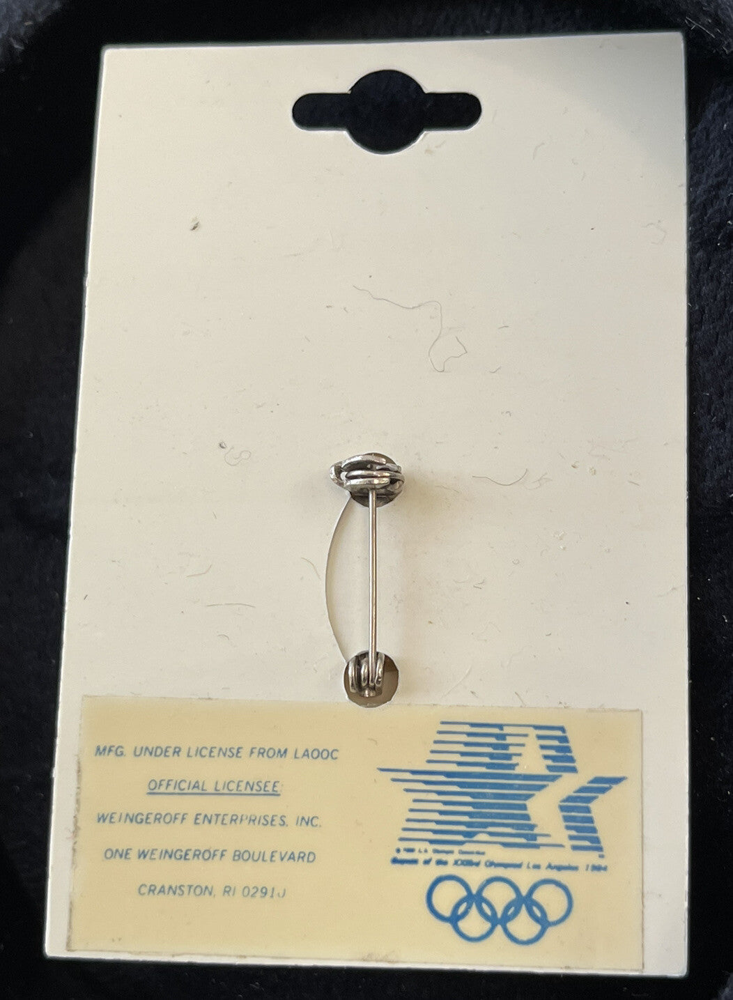 1984 LOS ANGELES SUMMER OLYMPICS SAM THE OLYMPIC EAGLE PLASTIC LAPEL PIN BROOCH