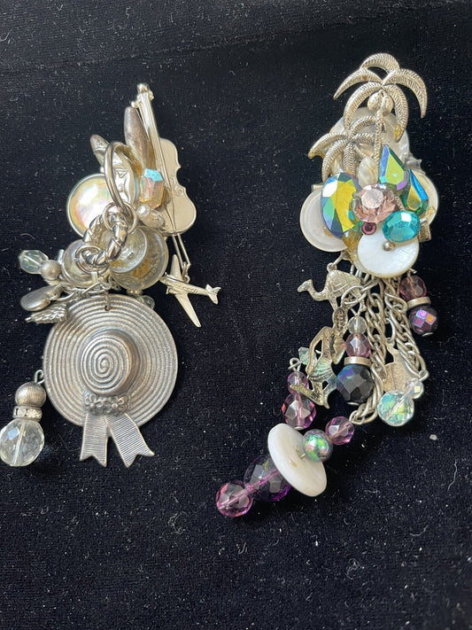 2 Vintage Lisa Carlson Brooches Pins AB Rhinestones Pearls As Is