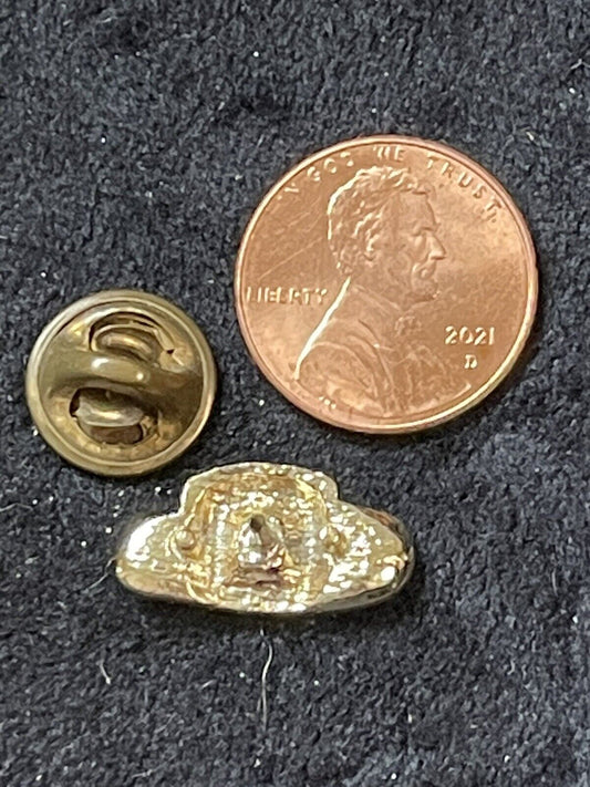 1964 PRESIDENTIAL CAMPAIGN PIN - LBJ - COWBOY HAT