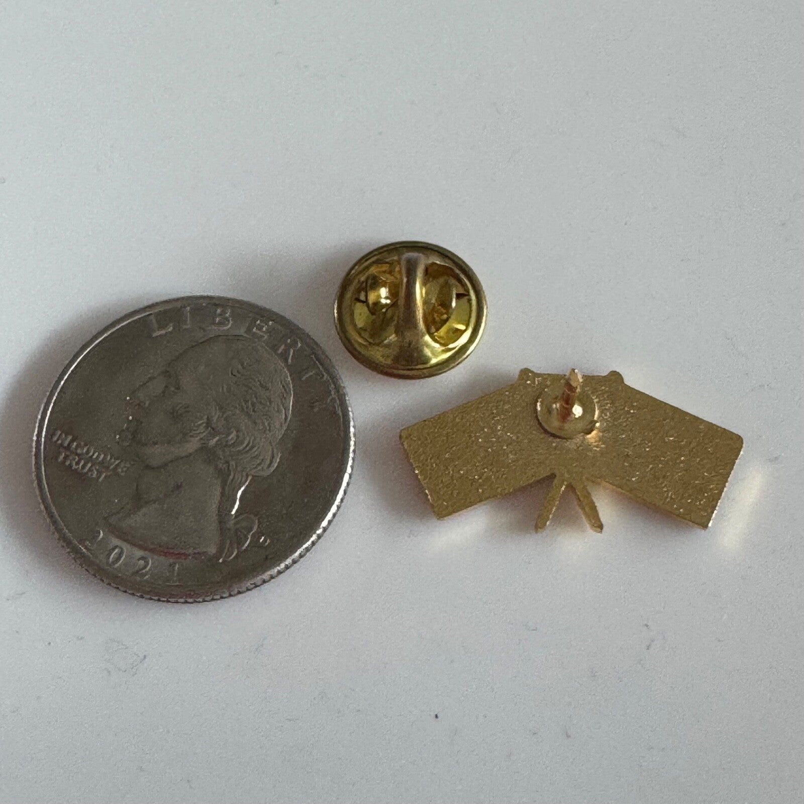 Tennessee and China Friendship Flag Lapel Pin Enamel Chinese Flags Tie Tack