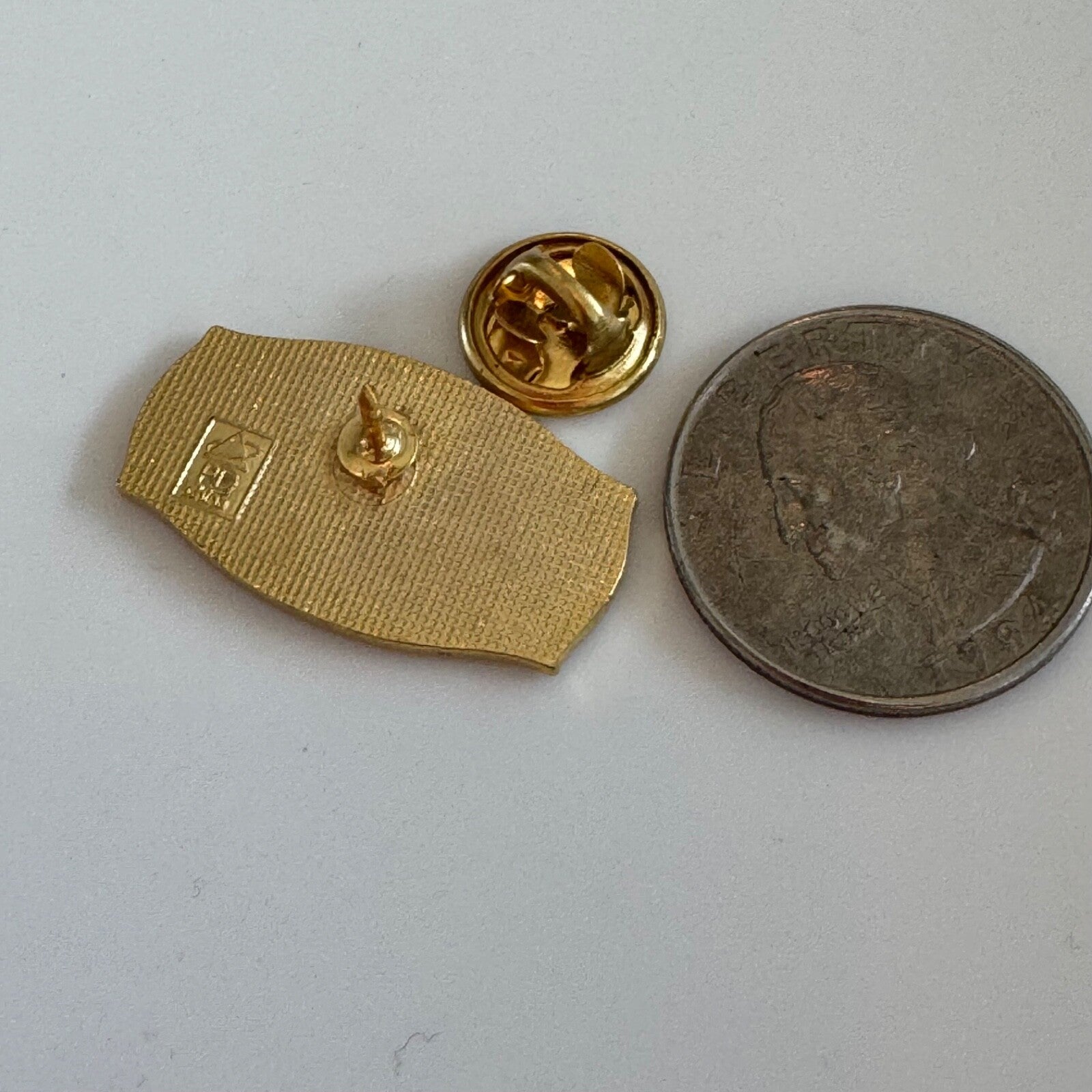 Vintage Vatican Splendors Souvenir Lapel Pin Museum Exhibit