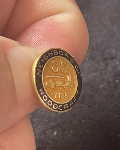 Vintage Neighbors Of Woodcraft 35 Years Service Lapel Pin Gold Fill 