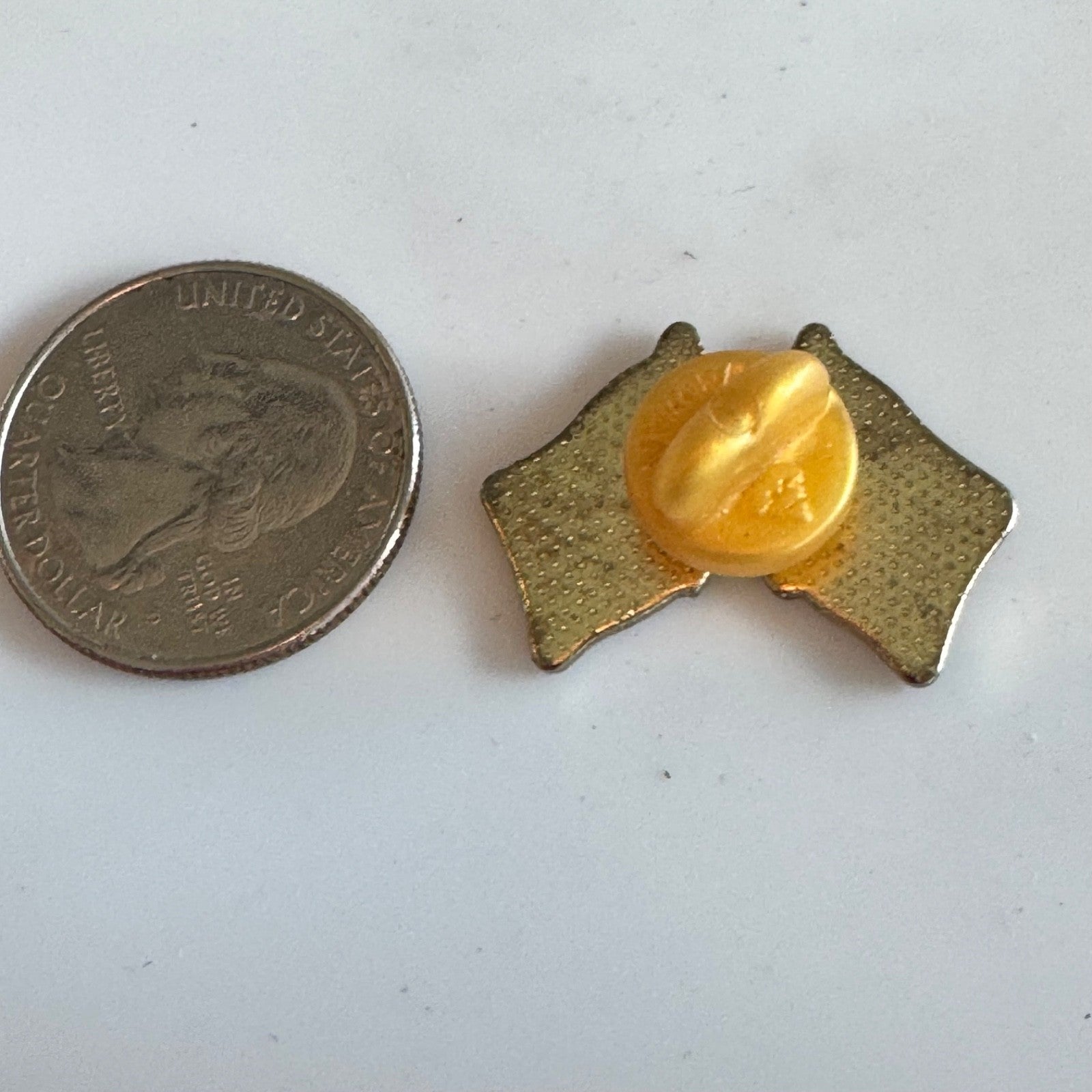 Vtg Spain & European Union Crossed Flags Friendship Enamel Lapel Pin Tie Tack EU