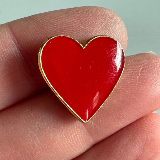 Vintage Red Enamel Heart Pin – Gold Tone Valentine Love Brooch