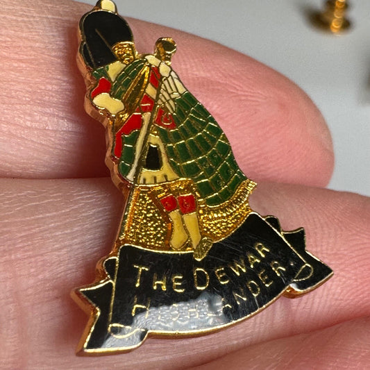 Vintage The Dewar Highlander Lapel Pin Dewars Whiskey Whisky