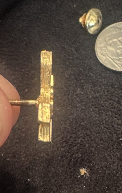 Vintage Brunswick Bowler Man Bowling 235 Club Gold Tone Lapel Pin