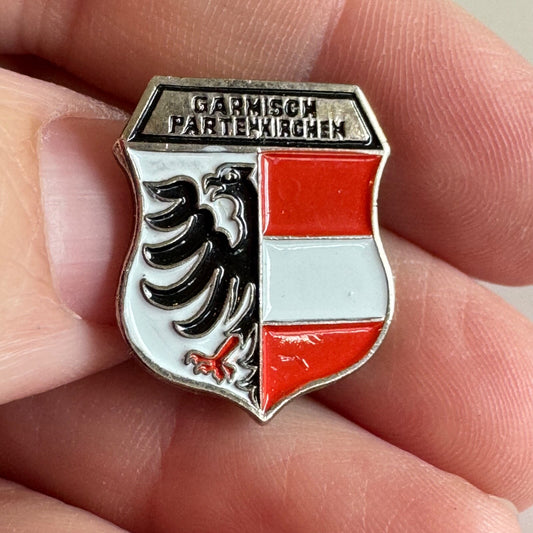 Garmisch Partenkirchen Coat of Arms Lapel Pin Souvenir Tourist Crest Shield