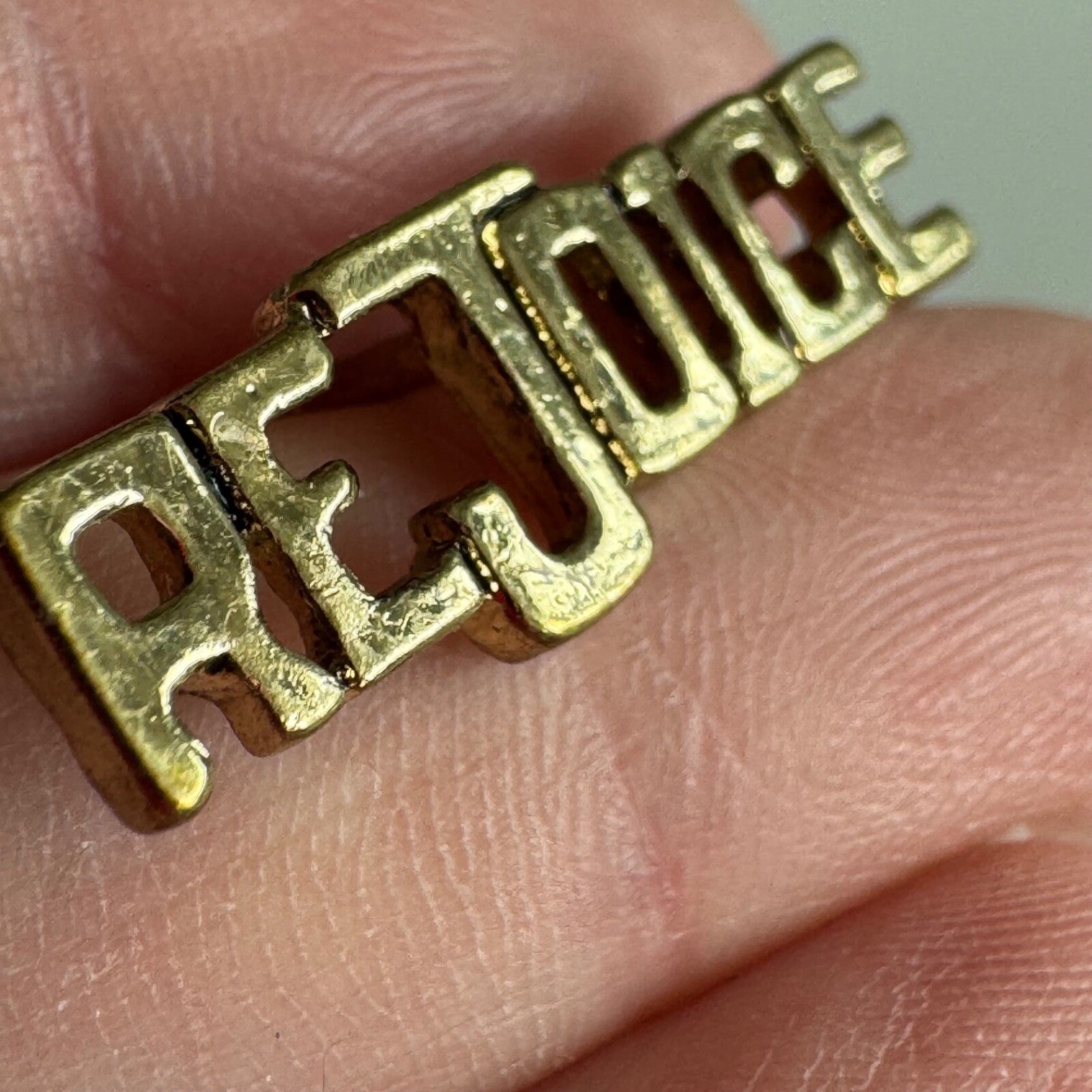 "Rejoice" Word Pin – Inspirational Gold-Tone Message