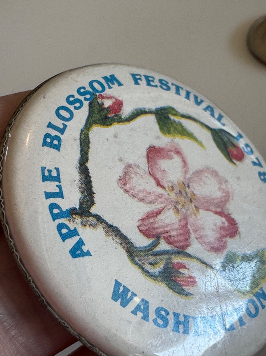 Vintage 1978 Wenatchee Apple Blossom Festival Pin Washington 